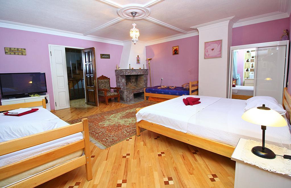 Babilina Hotel Tbilisi Exterior photo
