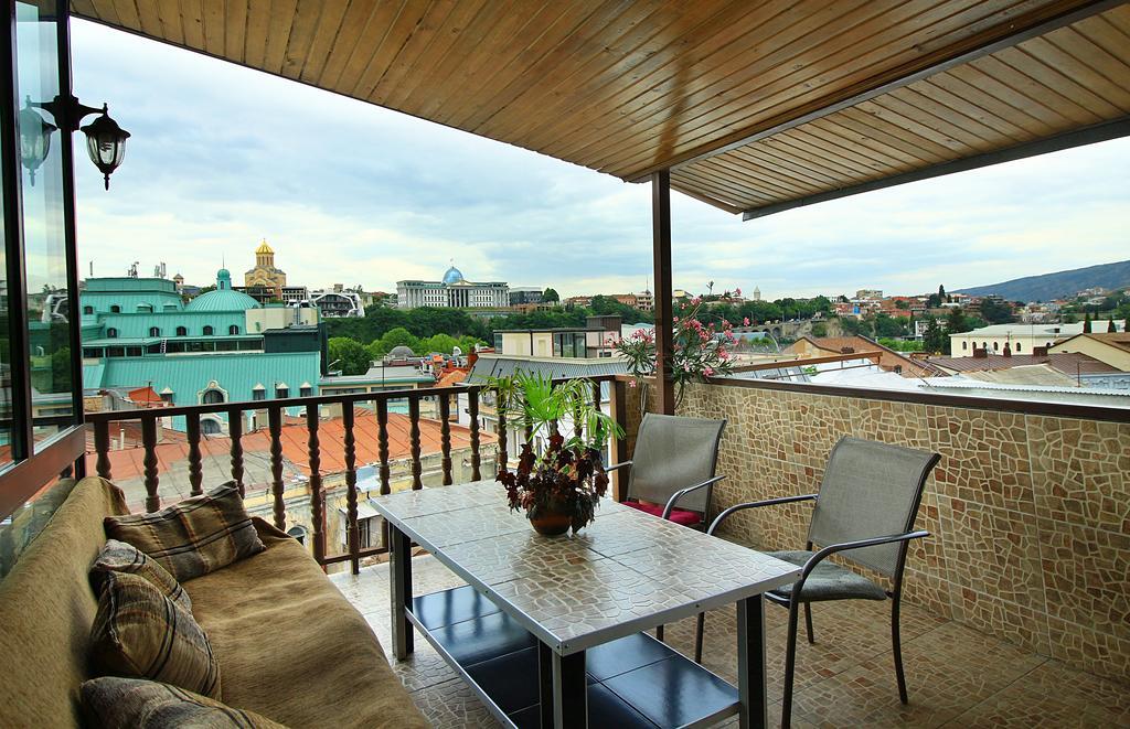Babilina Hotel Tbilisi Exterior photo