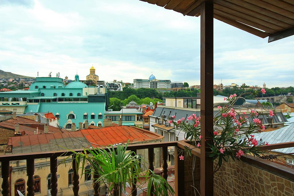 Babilina Hotel Tbilisi Exterior photo